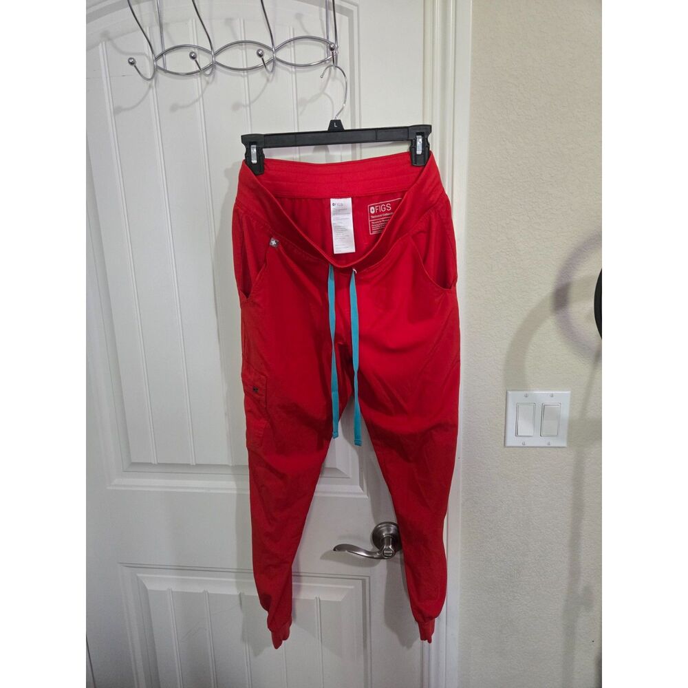 FIGS Technical Collection Women’s Small Petite Red Jogger Scrub Pants Cargo S/P